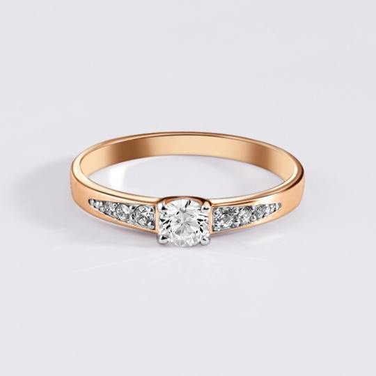 Кольцо из золота с фианитами