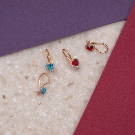 Серьги из золота с ювелирными кристаллами и фианитами