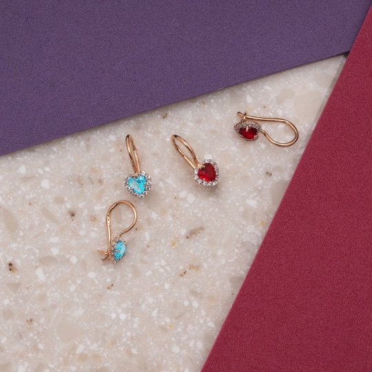 Серьги из золота с ювелирными кристаллами и фианитами