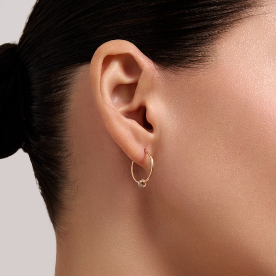 Серьга из золота с фианитами буква "Ю"