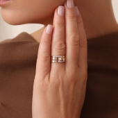 Кольцо из золота с фианитами