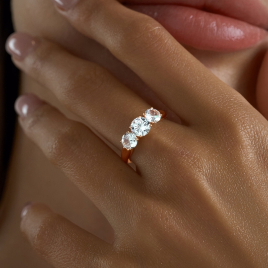 Серьги из серебра с позолотой и фианитами