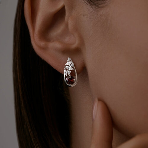 Серьги из серебра с фианитами "Инь-Ян"