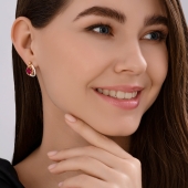 Серьги из золота с красными корундами и фианитами