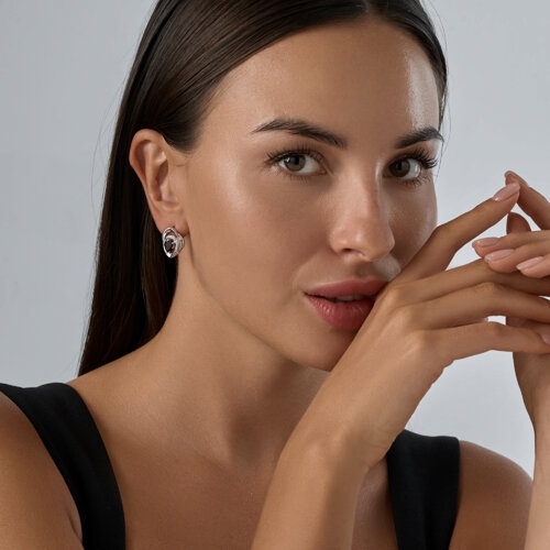 Кольцо из серебра с гранатом и фианитами