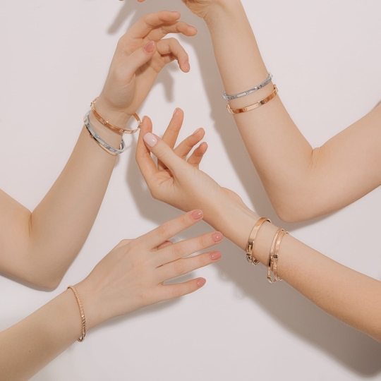 Браслет из золота с фианитами