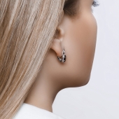 Серьги из серебра с гранатами и фианитами