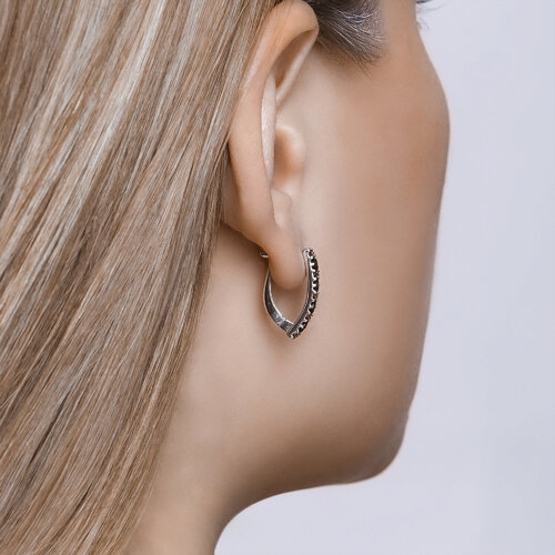 Серьги из серебра с халцедонами