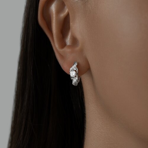 Серьги из серебра с позолотой и  фианитами