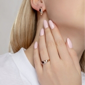 Кольцо из золота с гранатом и фианитами