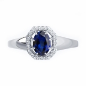 Кольцо из серебра с сапфировым корундом и фианитами