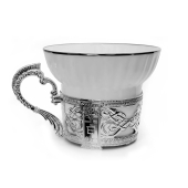 Чашка чайная из фарфора с серебряной подставкой 