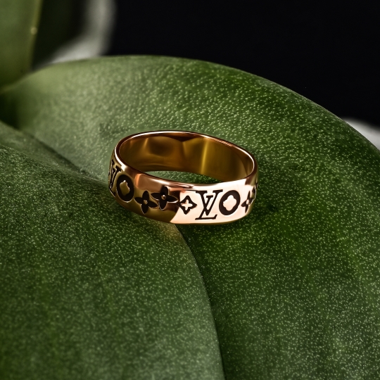 Кольцо из белого золота с бриллиантами