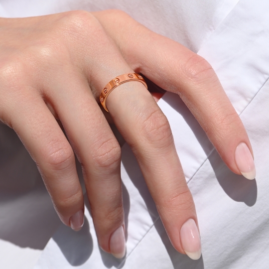 Кольцо из золота с фианитами