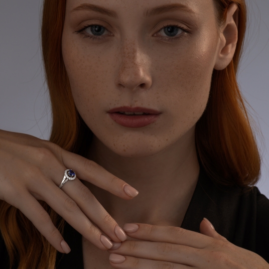 Кольцо из керамики с серебряной вставкой и фианитом