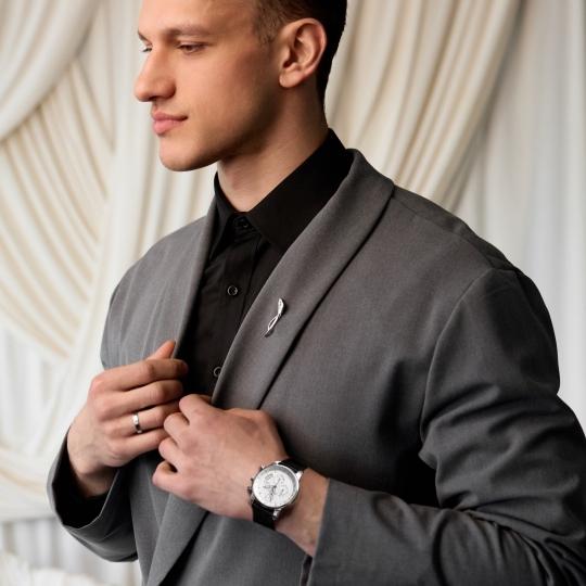 Мужские серебряные часы