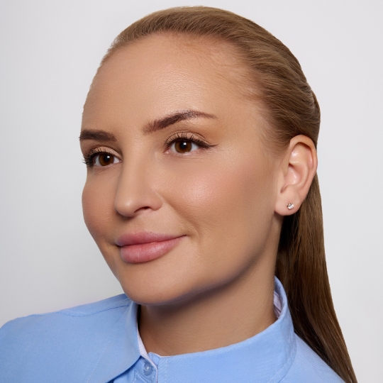 Серьги из золота с фианитами