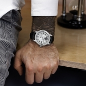 Серебряные мужские часы 
