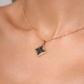 Подвеска из золота с черными фианитами