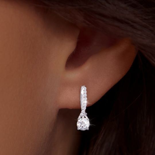 Серьги из серебра с фианитами