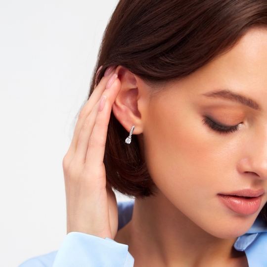 Серьги из серебра с фианитами