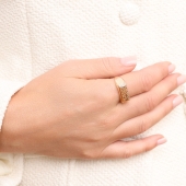 Кольцо-печатка из золота 