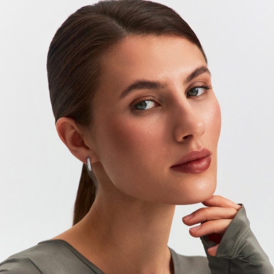 Серьги из серебра с фианитами