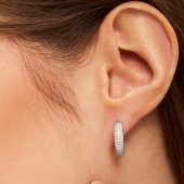 Серьги из серебра с фианитами 