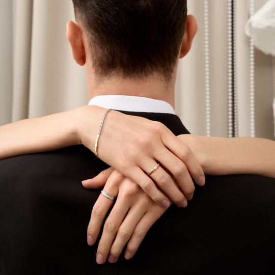 Браслет из белого золота с бриллиантами