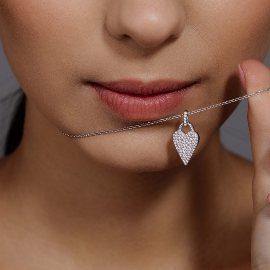 Колье из серебра «Влюбленные» с чёрной эмалью Колье из серебра «Влюбленные» с чёрной эмалью