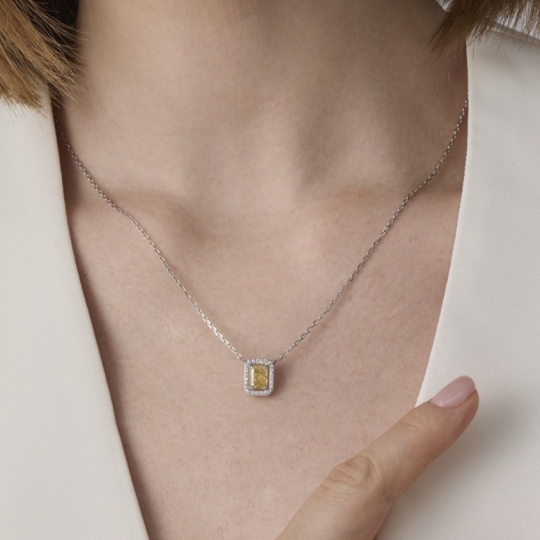 Колье из серебра «Влюбленные» с чёрной эмалью Колье из серебра «Влюбленные» с чёрной эмалью