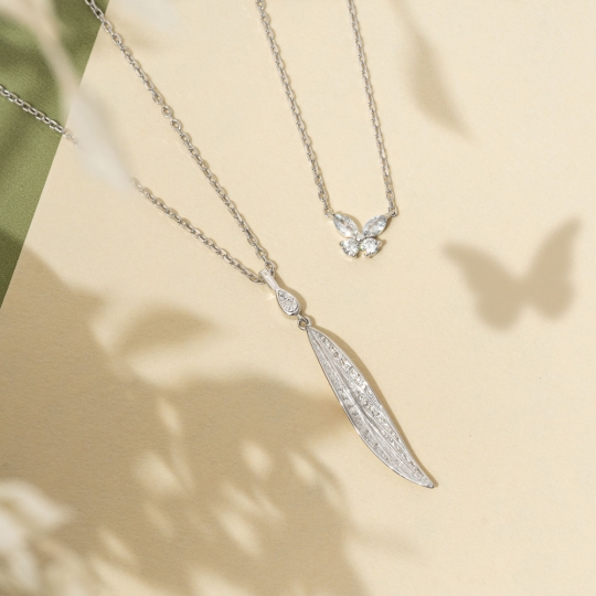 Колье из серебра «Влюбленные» с чёрной эмалью Колье из серебра «Влюбленные» с чёрной эмалью